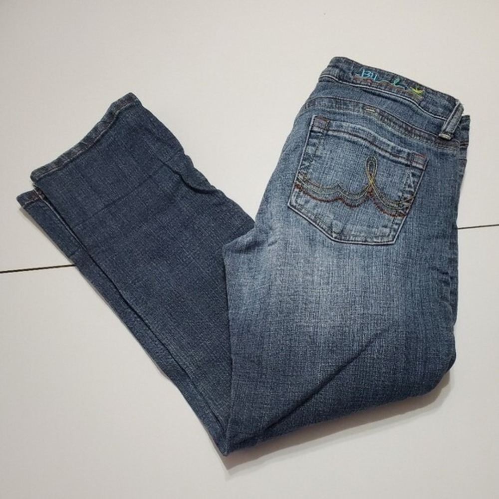 Malibu BU size 27 boot cut darkwash blue jeans